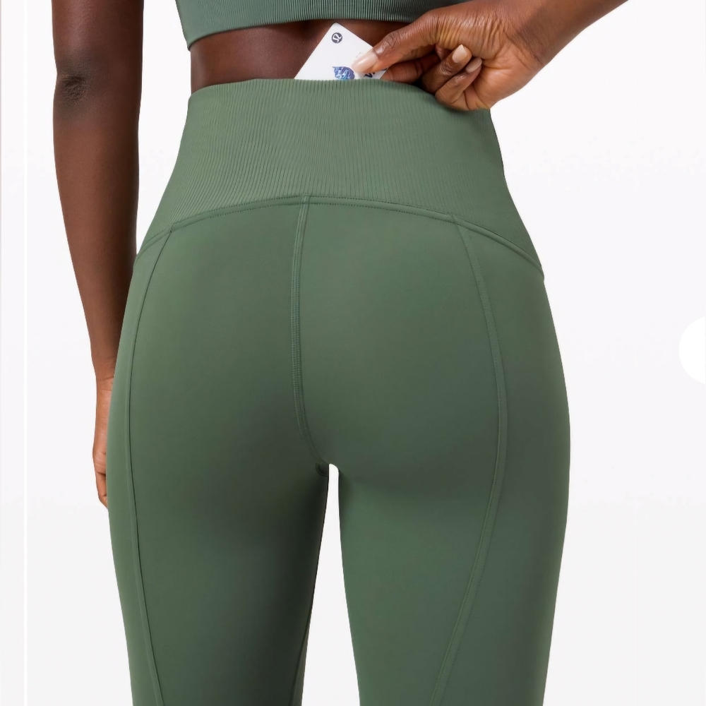 lululemon Train free High-Rise Crop *23" in algae green. Size 8 - Picture 3 of 3